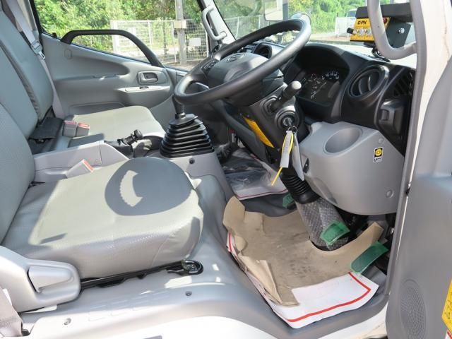 Hino DUTRO 2026-02 8770631-26