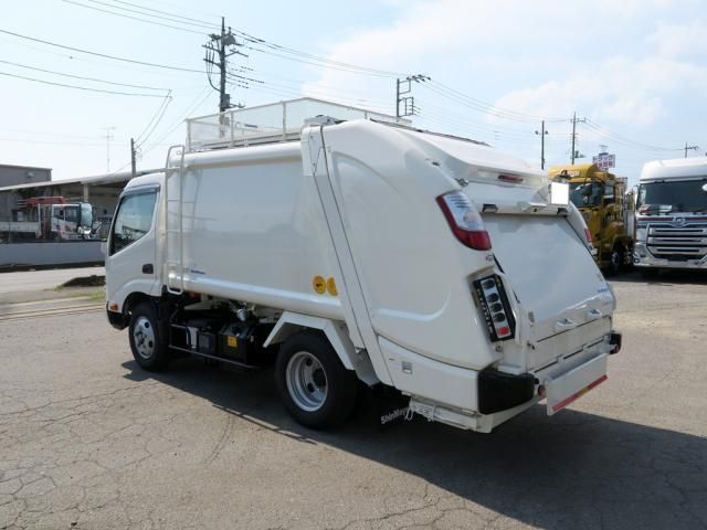 Hino DUTRO 2026-02 8770631-2