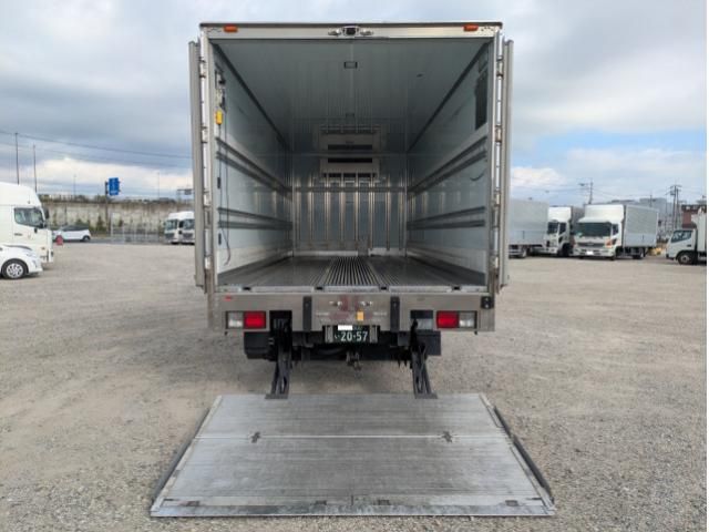 Hino DUTRO 2022-07 8770633-10