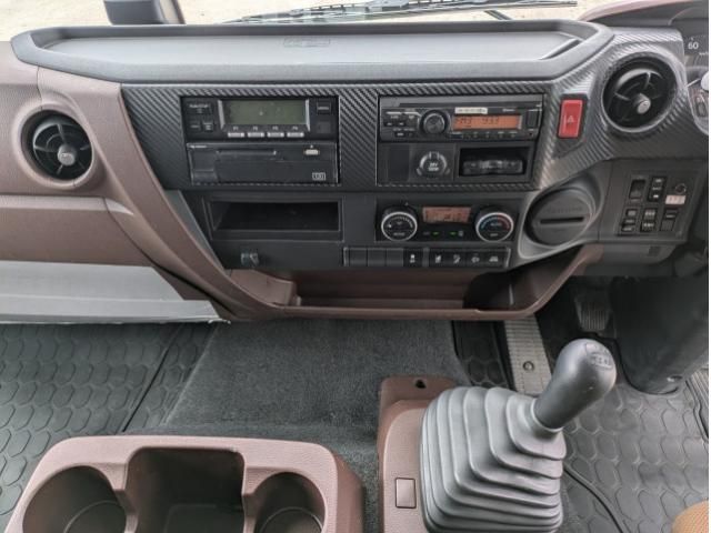 Hino DUTRO 2022-07 8770633-22