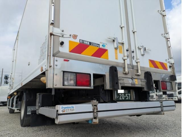 Hino DUTRO 2022-07 8770633-6