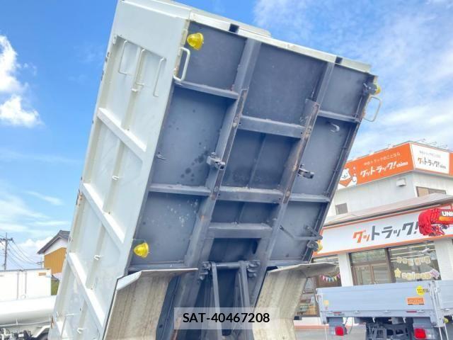 Hino DUTRO 2020-03 8795831-15
