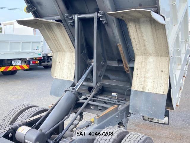 Hino DUTRO 2020-03 8795831-16