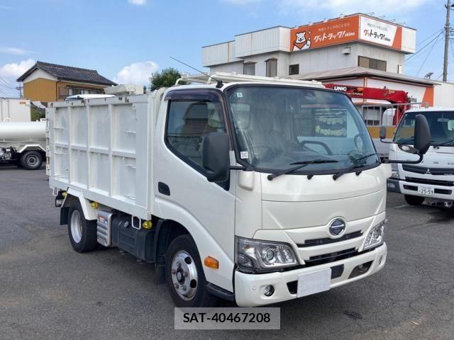 Hino DUTRO 2020-03 8795831-1