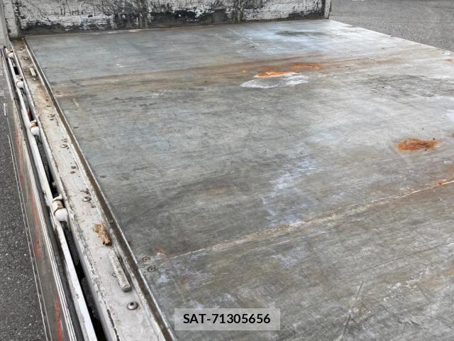 Hino DUTRO 2018-09 8795830-10