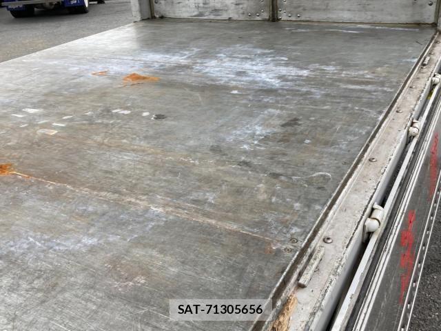 Hino DUTRO 2018-09 8795830-11