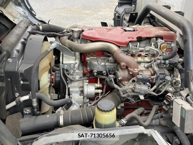 Hino DUTRO 2018-09 8795830-15