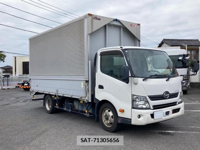 Hino DUTRO 2018-09 8795830-1