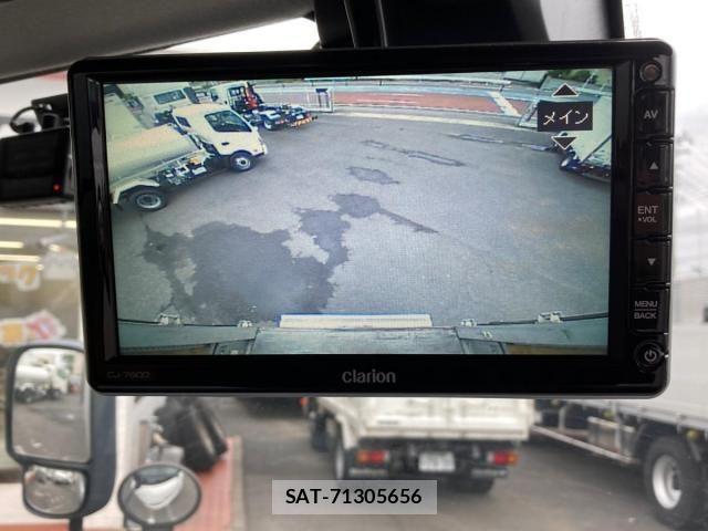 Hino DUTRO 2018-09 8795830-21