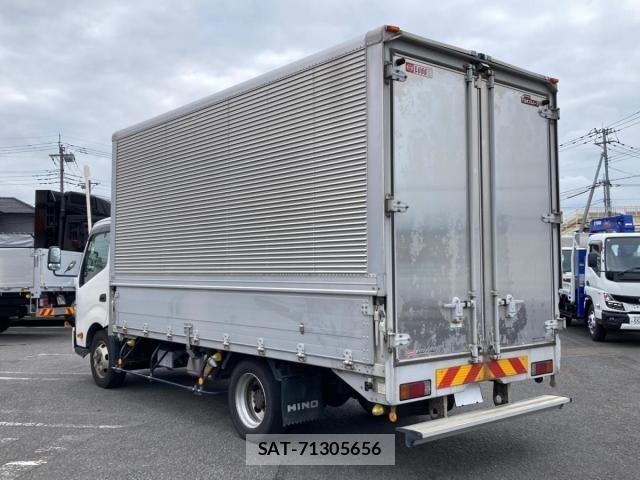 Hino DUTRO 2018-09 8795830-3