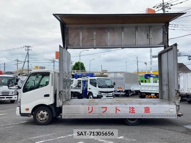 Hino DUTRO 2018-09 8795830-4
