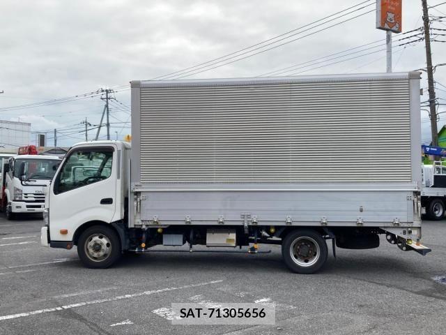Hino DUTRO 2018-09 8795830-6