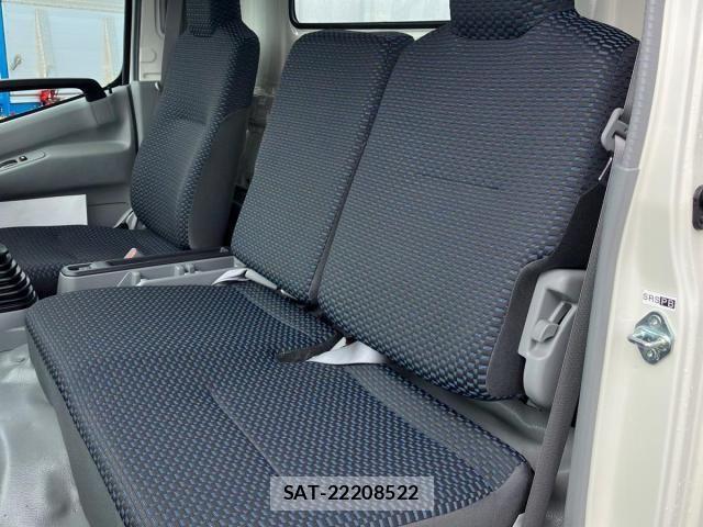 Hino DUTRO 2026-01 8795826-18