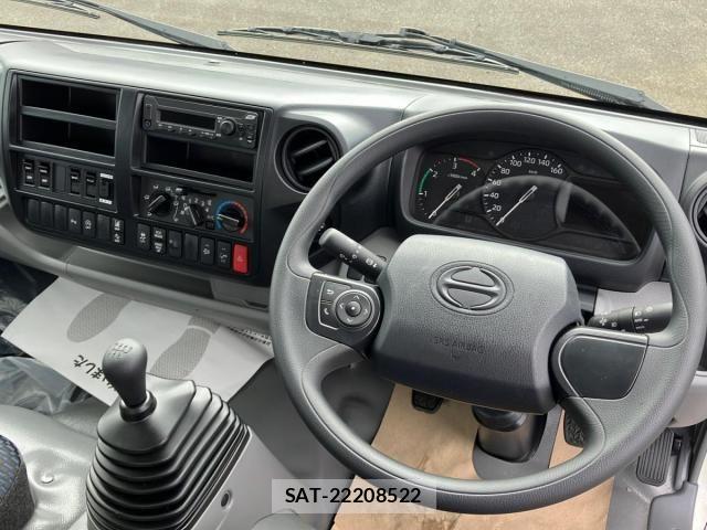 Hino DUTRO 2026-01 8795826-19