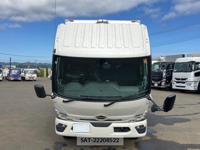 Hino DUTRO 2026-01 8795826-22