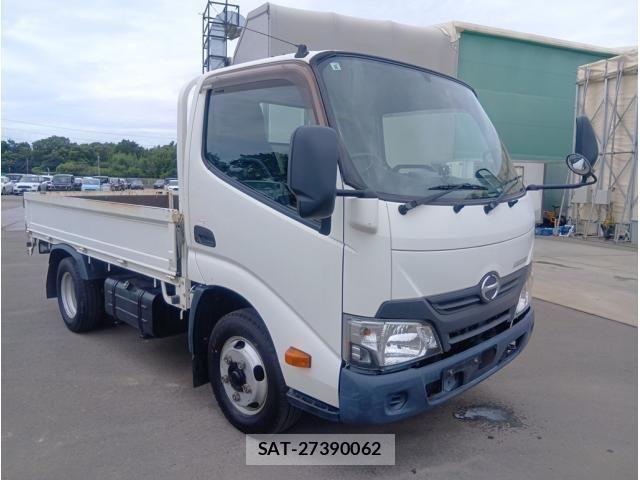 Hino DUTRO 2017-08 8795832-1