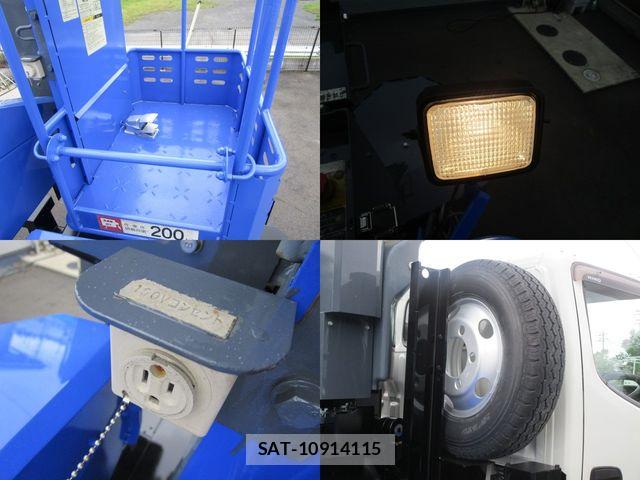 Hino DUTRO 2018-08 8795828-10