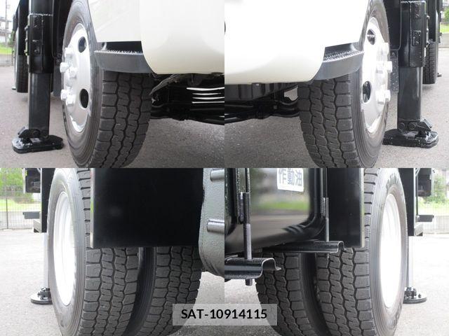Hino DUTRO 2018-08 8795828-16