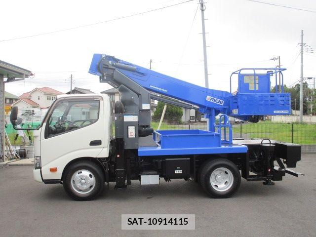 Hino DUTRO 2018-08 8795828-5