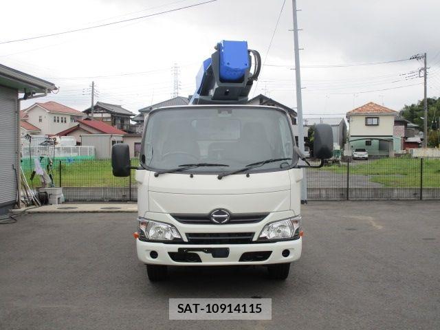 Hino DUTRO 2018-08 8795828-6
