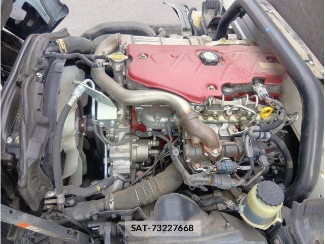 Hino DUTRO 2017-08 8795833-14
