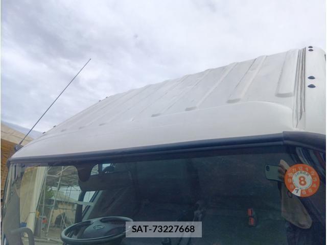 Hino DUTRO 2017-08 8795833-18