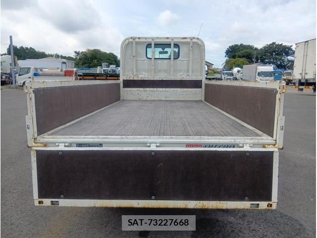 Hino DUTRO 2017-08 8795833-5