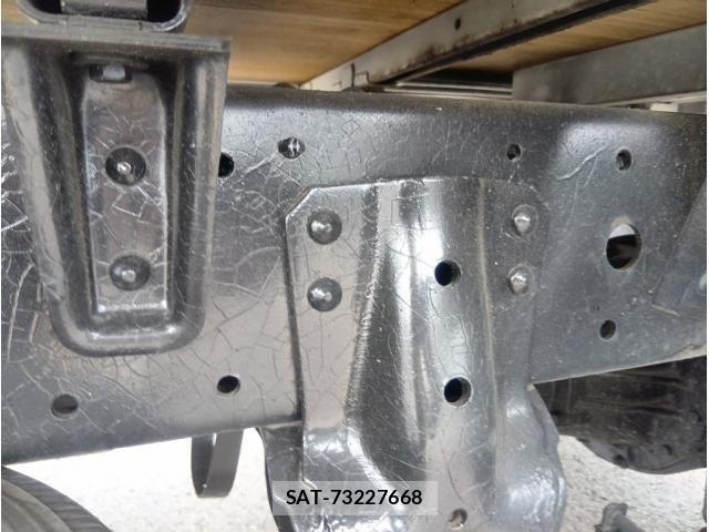 Hino DUTRO 2017-08 8795833-8