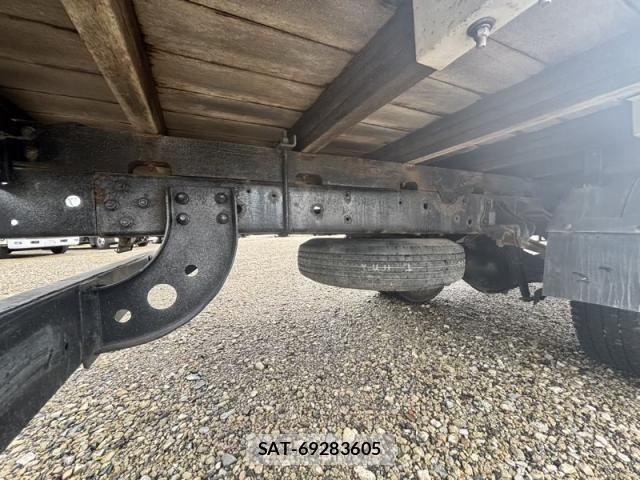 Hino DUTRO 2017-07 8795829-28