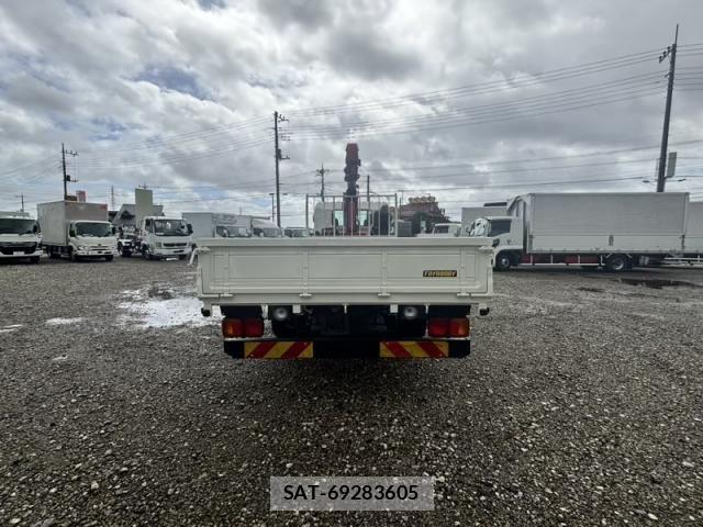 Hino DUTRO 2017-07 8795829-5