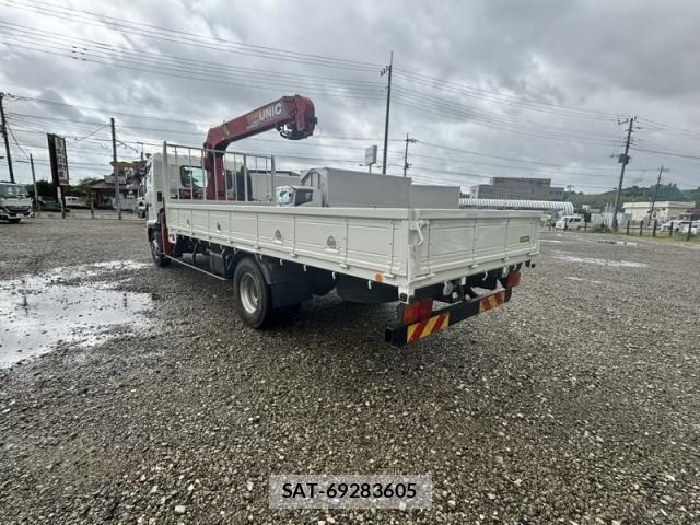 Hino DUTRO 2017-07 8795829-6