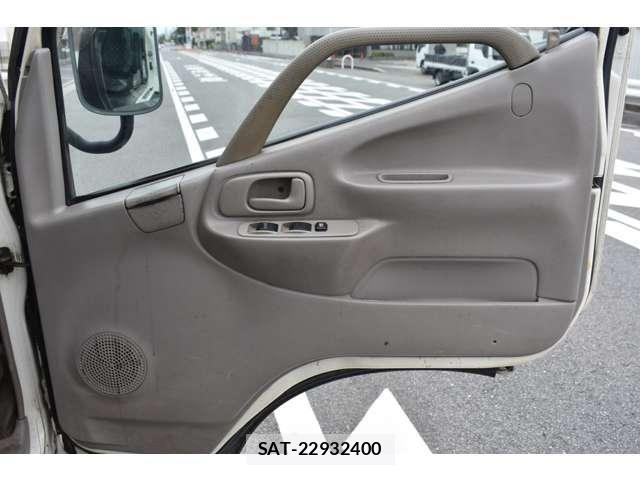 Hino DUTRO 2005-09 8828820-7