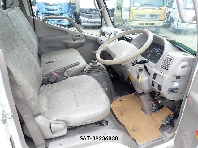 Hino DUTRO 2007-09 8828818-11