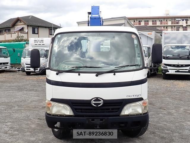 Hino DUTRO 2007-09 8828818-4