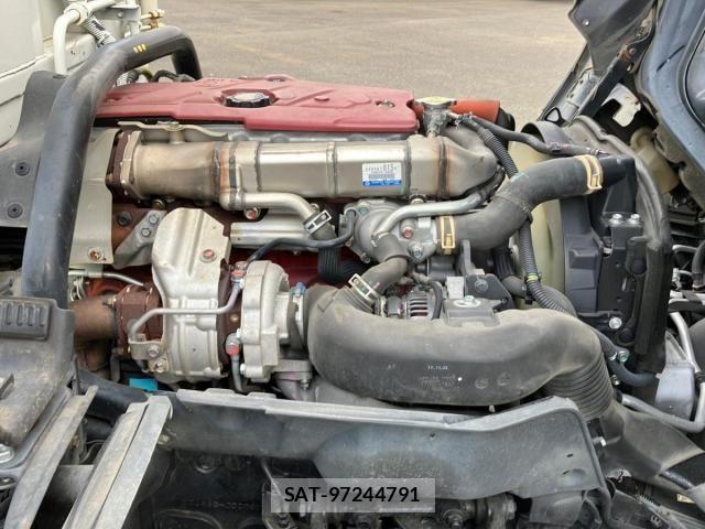 Hino DUTRO 2020-03 8828808-15