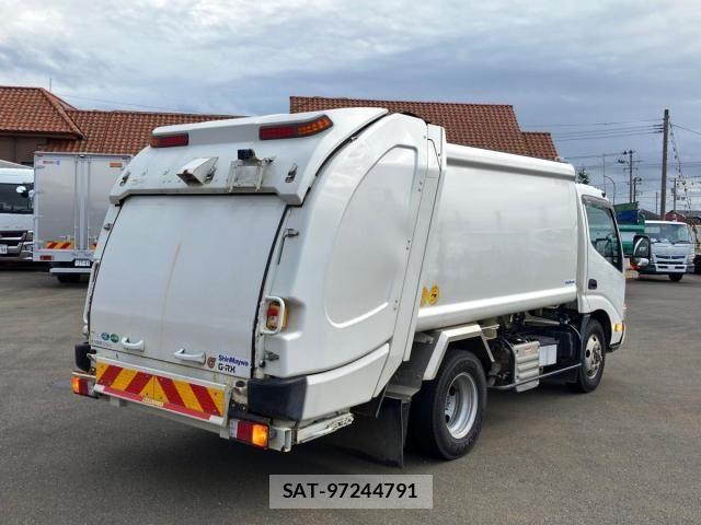 Hino DUTRO 2020-03 8828808-2