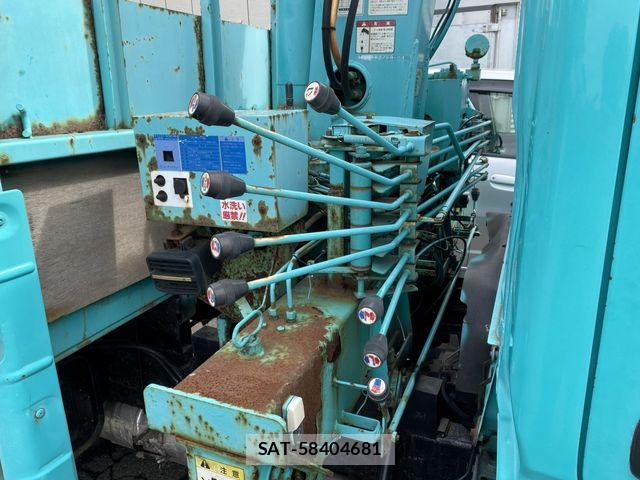 Hino DUTRO 2004-06 8828819-9