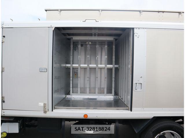 Hino DUTRO 2020-05 8828811-9