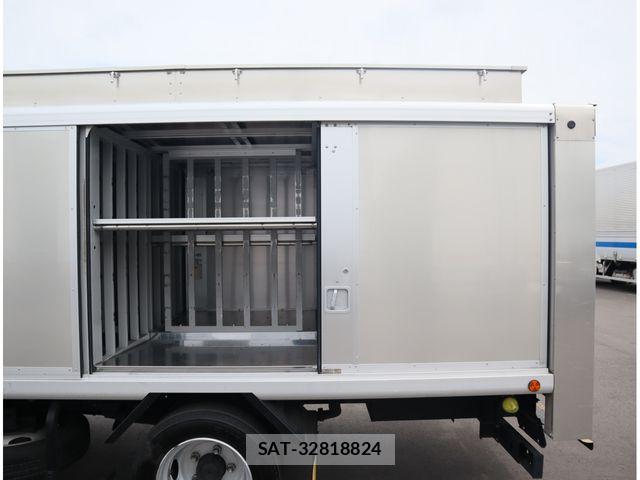 Hino DUTRO 2020-05 8828811-10