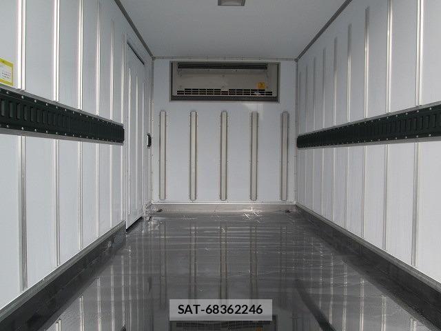 Hino DUTRO 2026-02 8848778-9