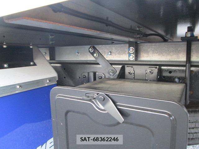 Hino DUTRO 2026-02 8848778-14