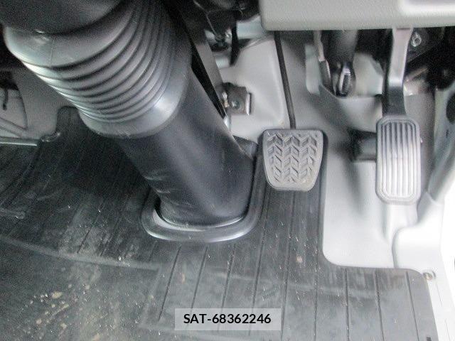 Hino DUTRO 2026-02 8848778-22