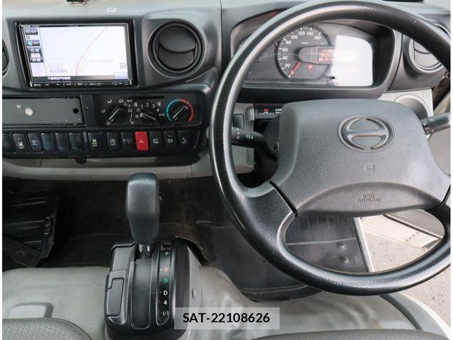 Hino DUTRO 2018-02 8848792-23