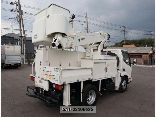 Hino DUTRO 2018-02 8848792-2