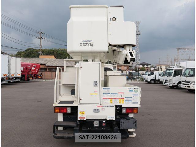 Hino DUTRO 2018-02 8848792-3