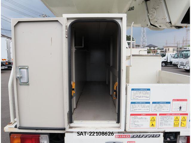 Hino DUTRO 2018-02 8848792-6