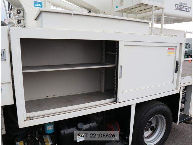 Hino DUTRO 2018-02 8848792-7