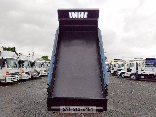 Hino DUTRO 2017-03 8848801-8
