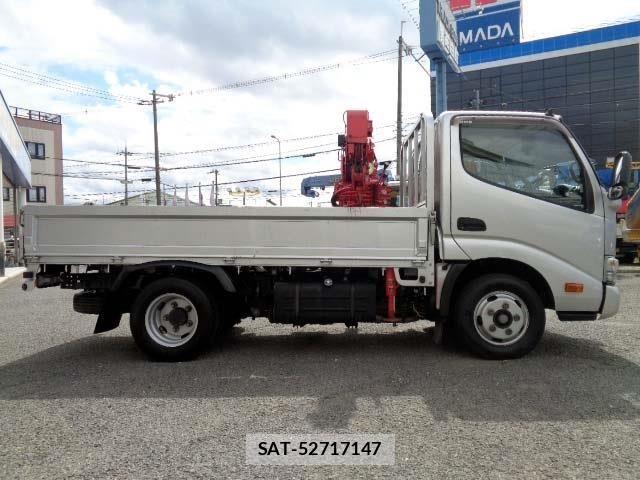 Hino DUTRO 2017-08 8848791-20