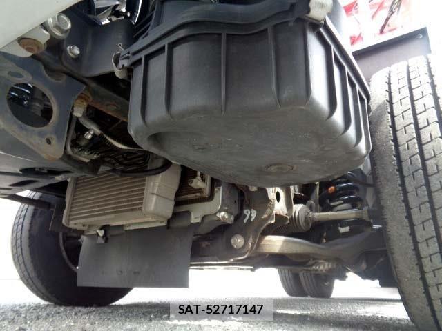 Hino DUTRO 2017-08 8848791-21